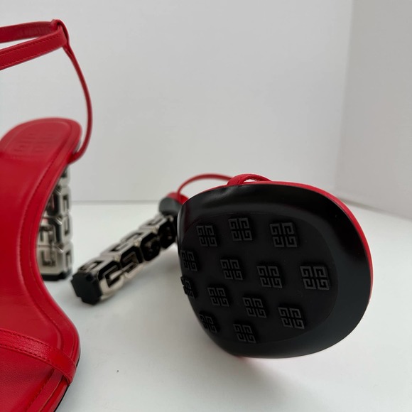 Givenchy Women's Red G Cube Leather Sandals - Picture 9 of 11